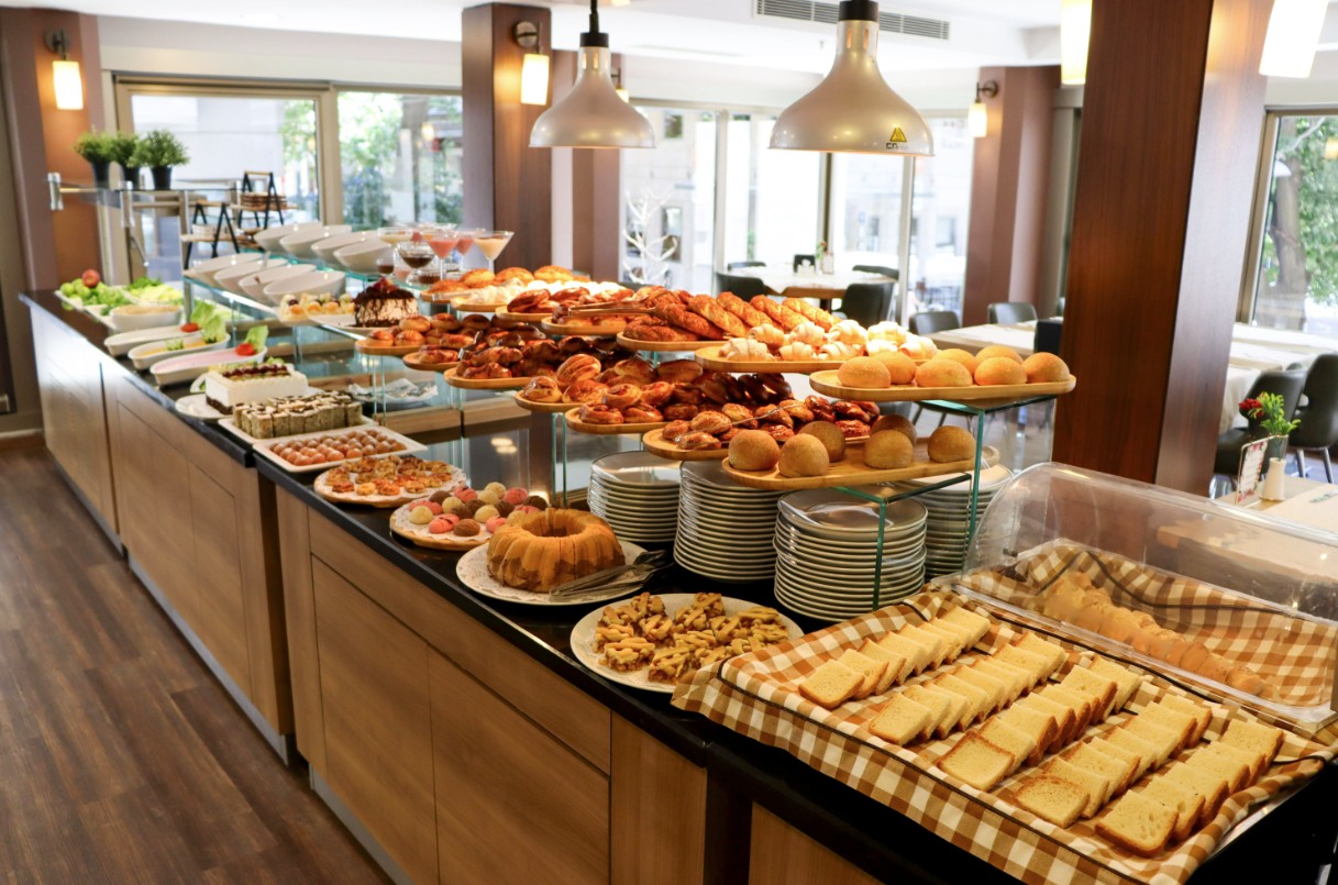 عکس هتل ریوا