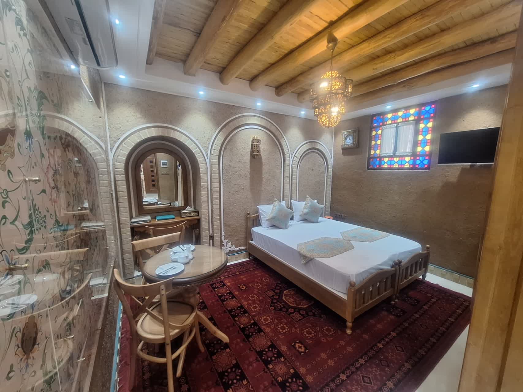 عکس هتل آب میرزا