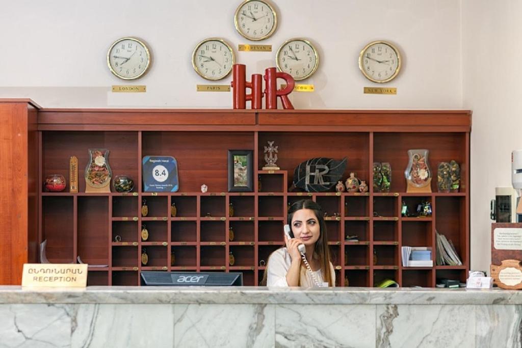 عکس هتل رجینه (Regineh)