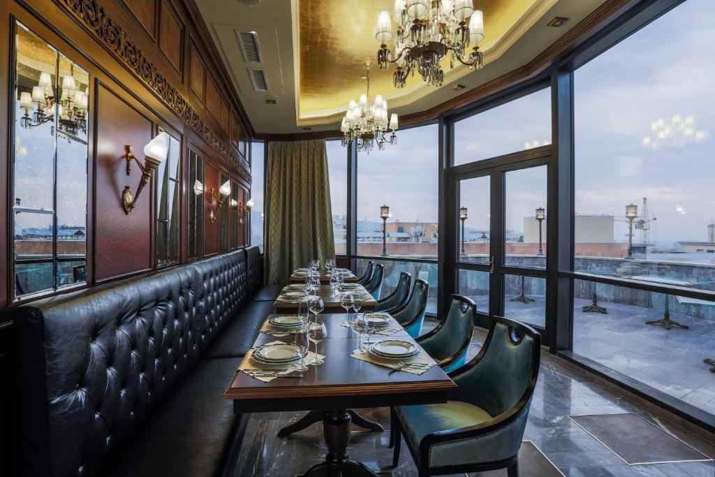 عکس هتل گلدن پالاس (Golden Palace)