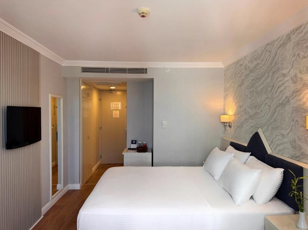 عکس هتل ددمان (Dedeman)