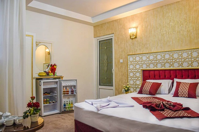 عکس هتل گوهر