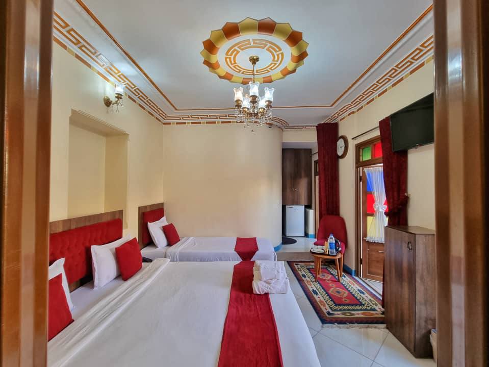 عکس هتل پنج دری