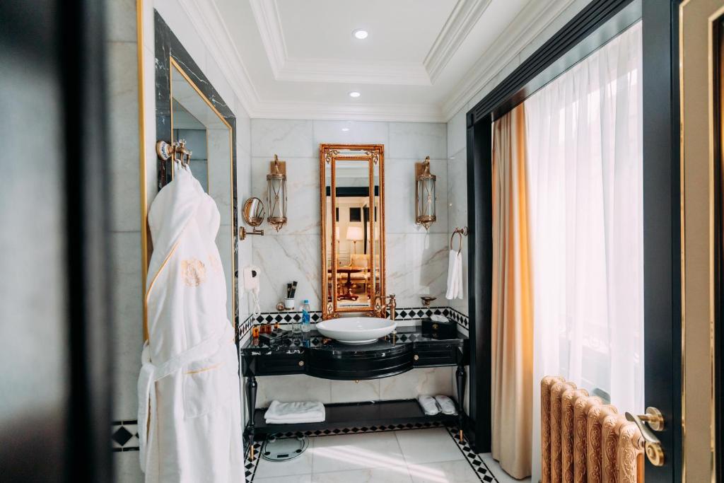 عکس هتل گلدن پالاس (Golden Palace)