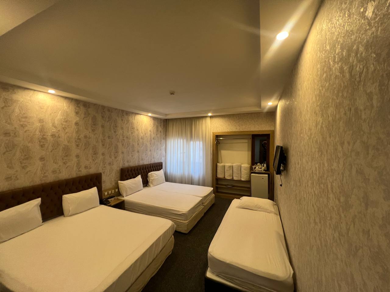 عکس هتل حافظ