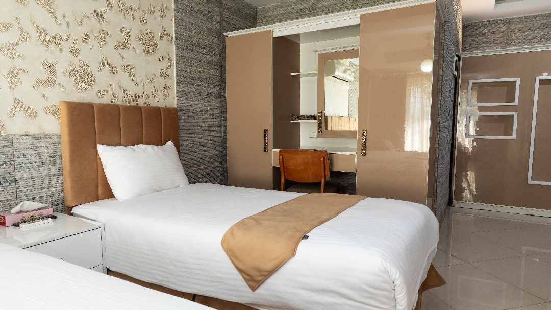 عکس هتل شیان