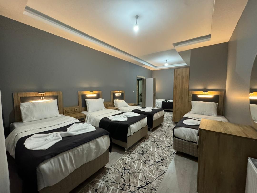 عکس هتل گلندگلد سوئیت (Glend Gold Suit)