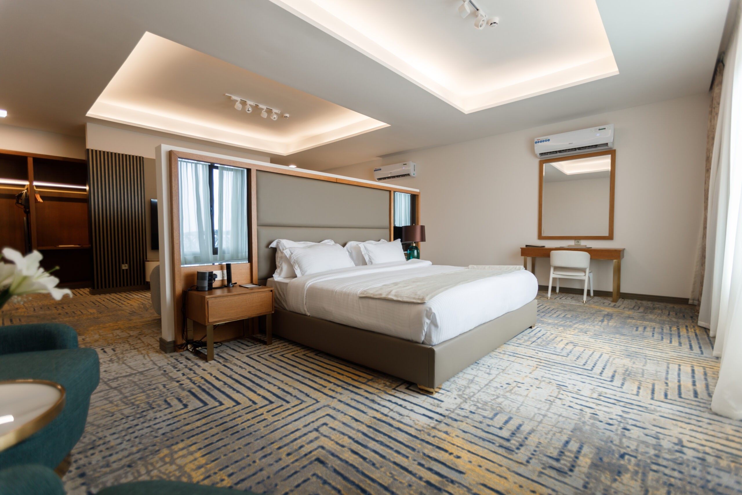 عکس هتل پالاس