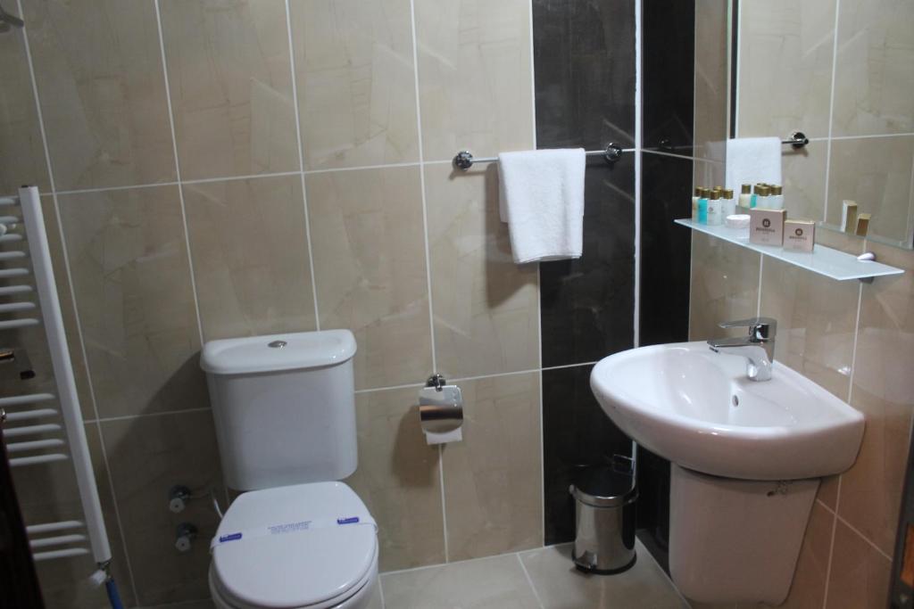 عکس هتل رسمینا (Resmina)