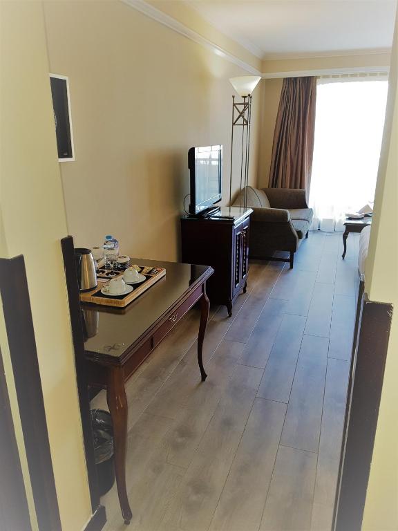 عکس هتل کاراجا (Karaca)