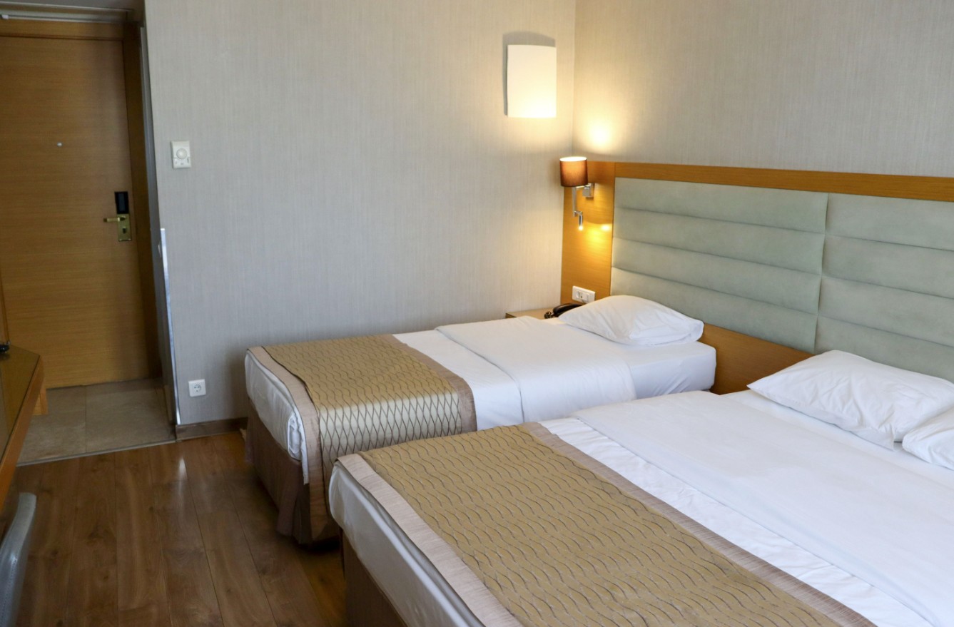 عکس هتل ریوا