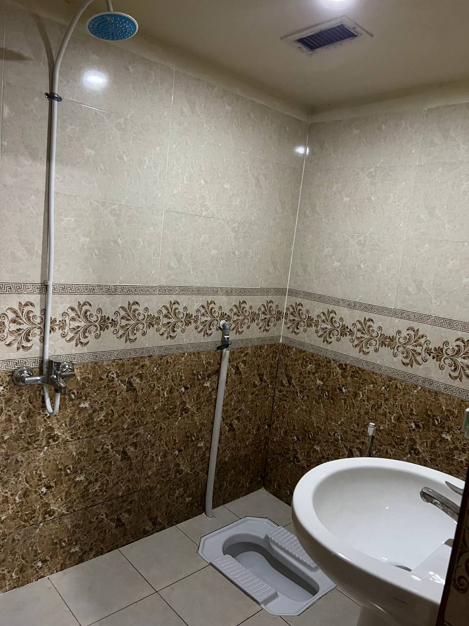 عکس هتل سپیدار