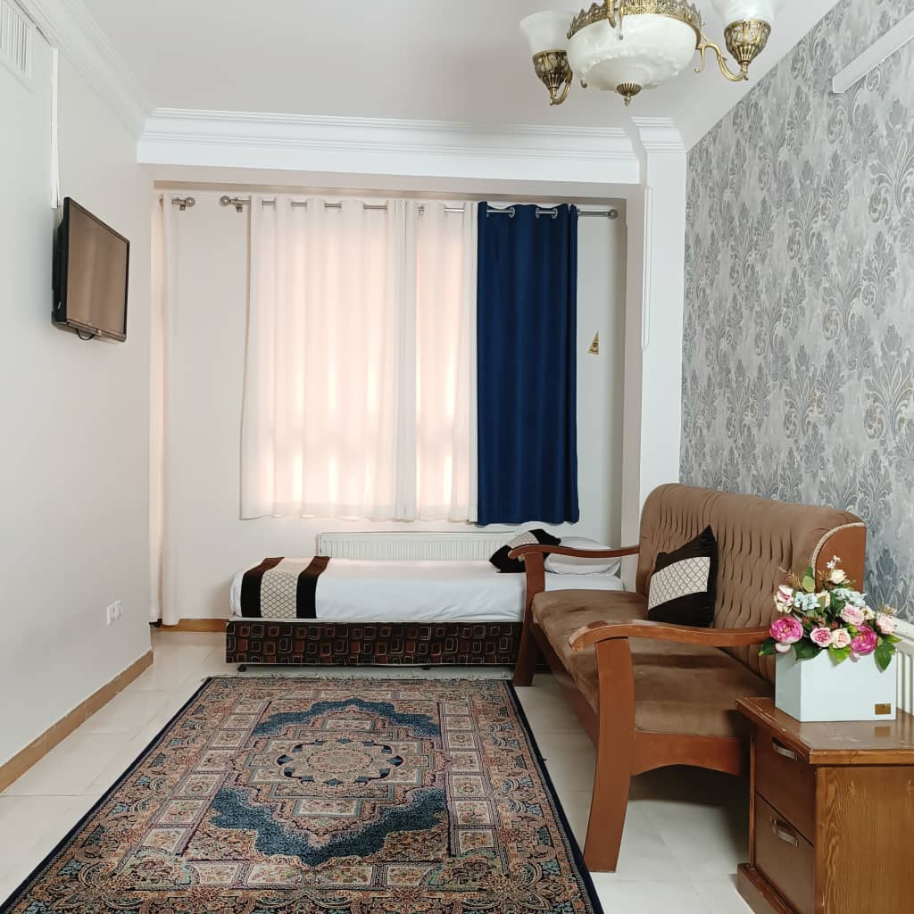 عکس هتل دالاهو