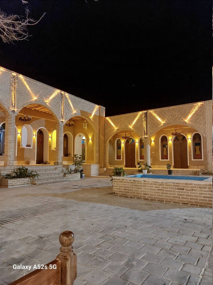 تصویر هتل عمارت مهاجر خرقان