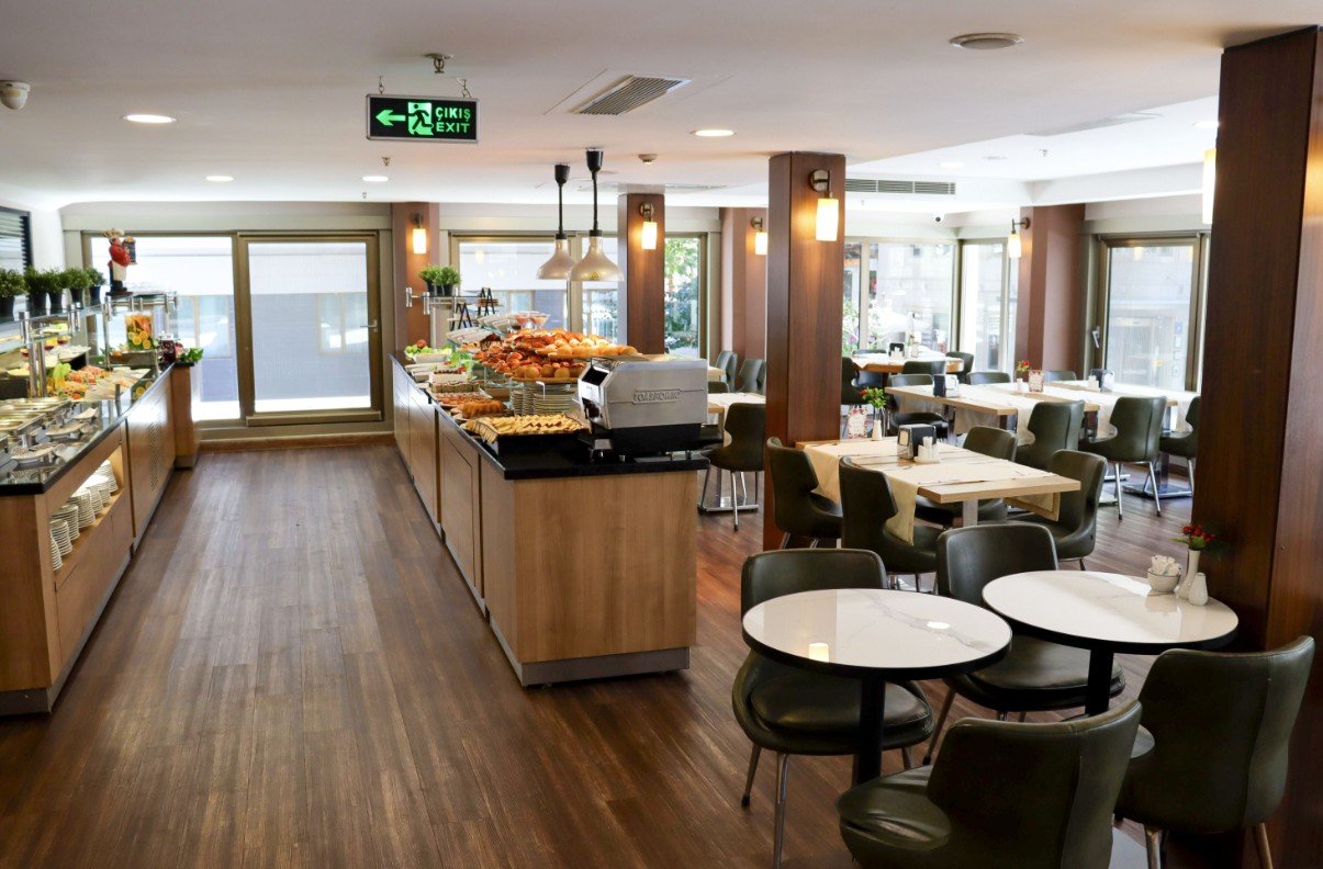 عکس هتل ریوا