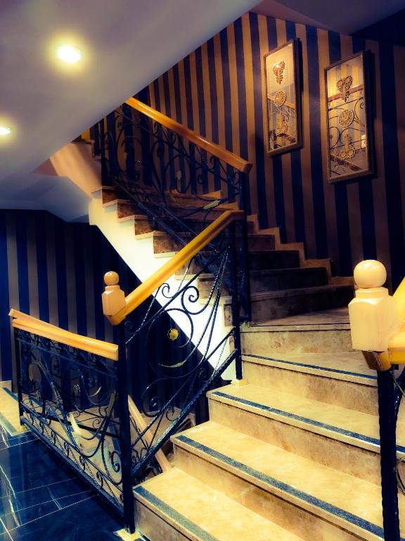 عکس هتل روا ورلد (Rua World)