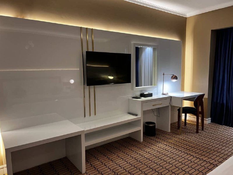 عکس هتل آسمان رویال