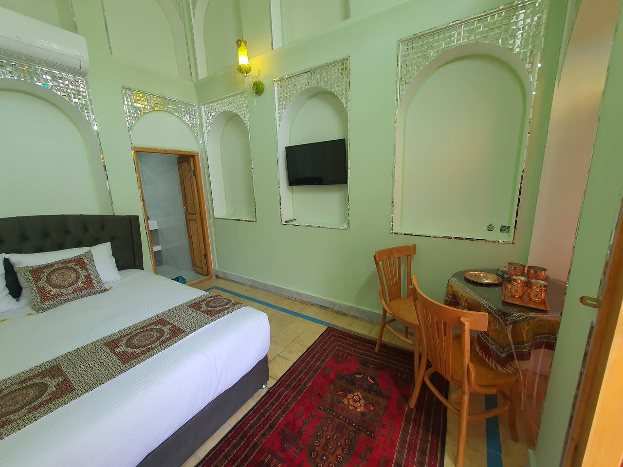 عکس هتل خاتم