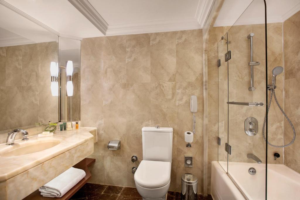 عکس هتل هیلتون بسفروس (Hilton Bosphorus)