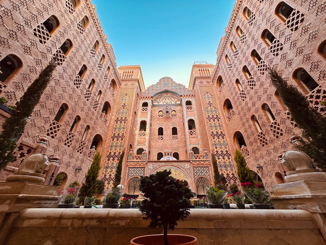 عکس هتل سنتی یوتاب