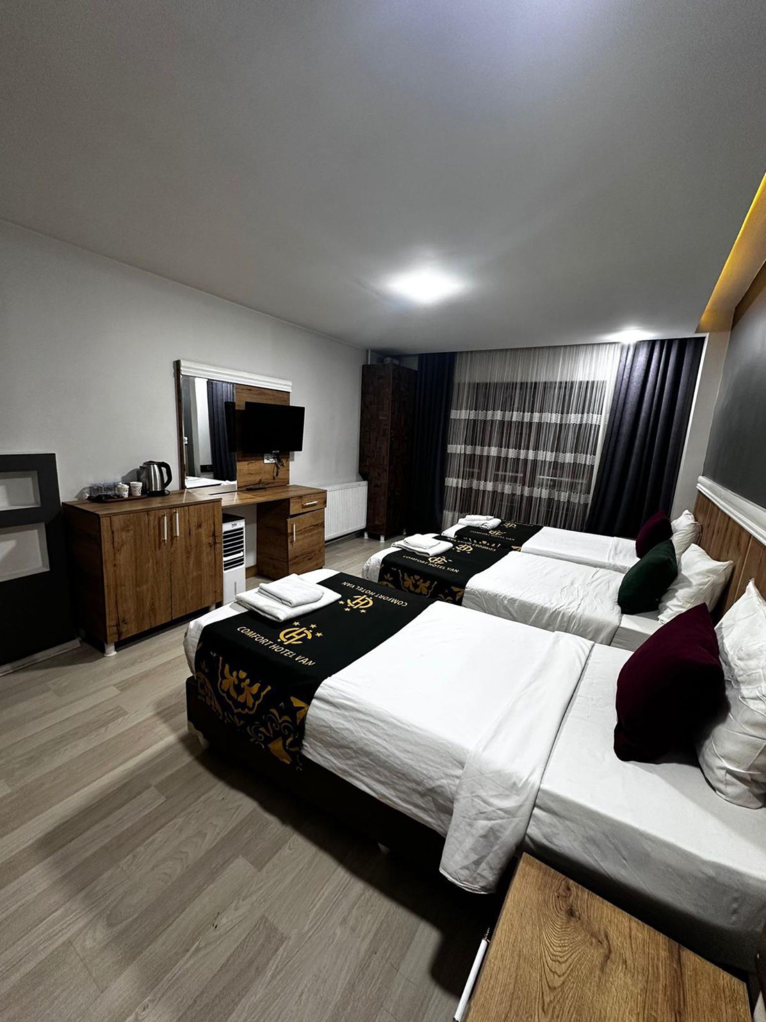 عکس هتل کامفورت سوئیت (Comfort Suite)