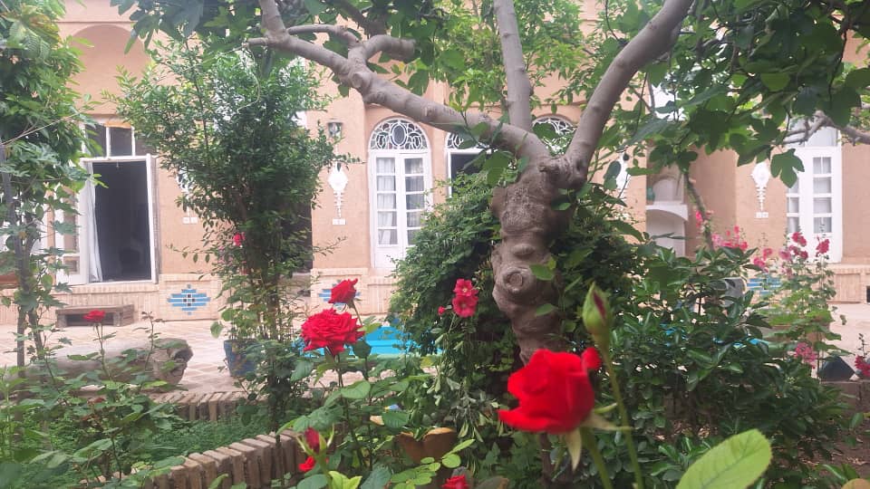 عکس هتل عمارت بانو