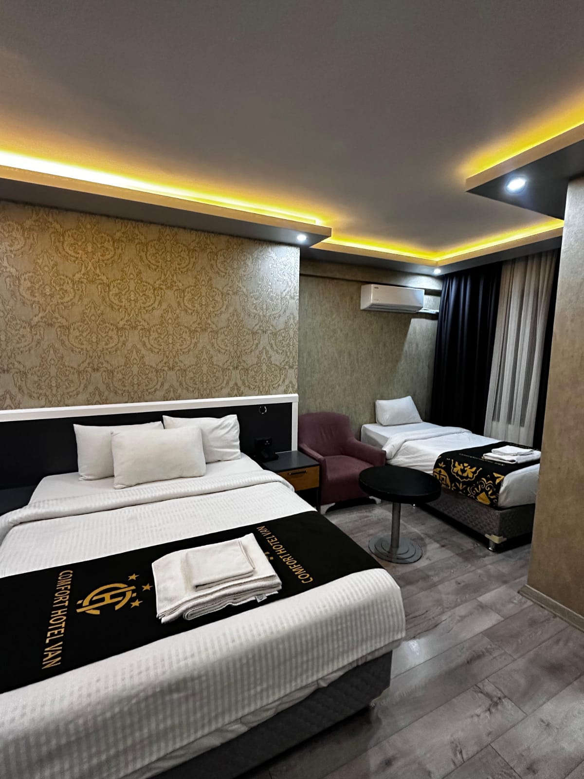 عکس هتل کامفورت سوئیت (Comfort Suite)