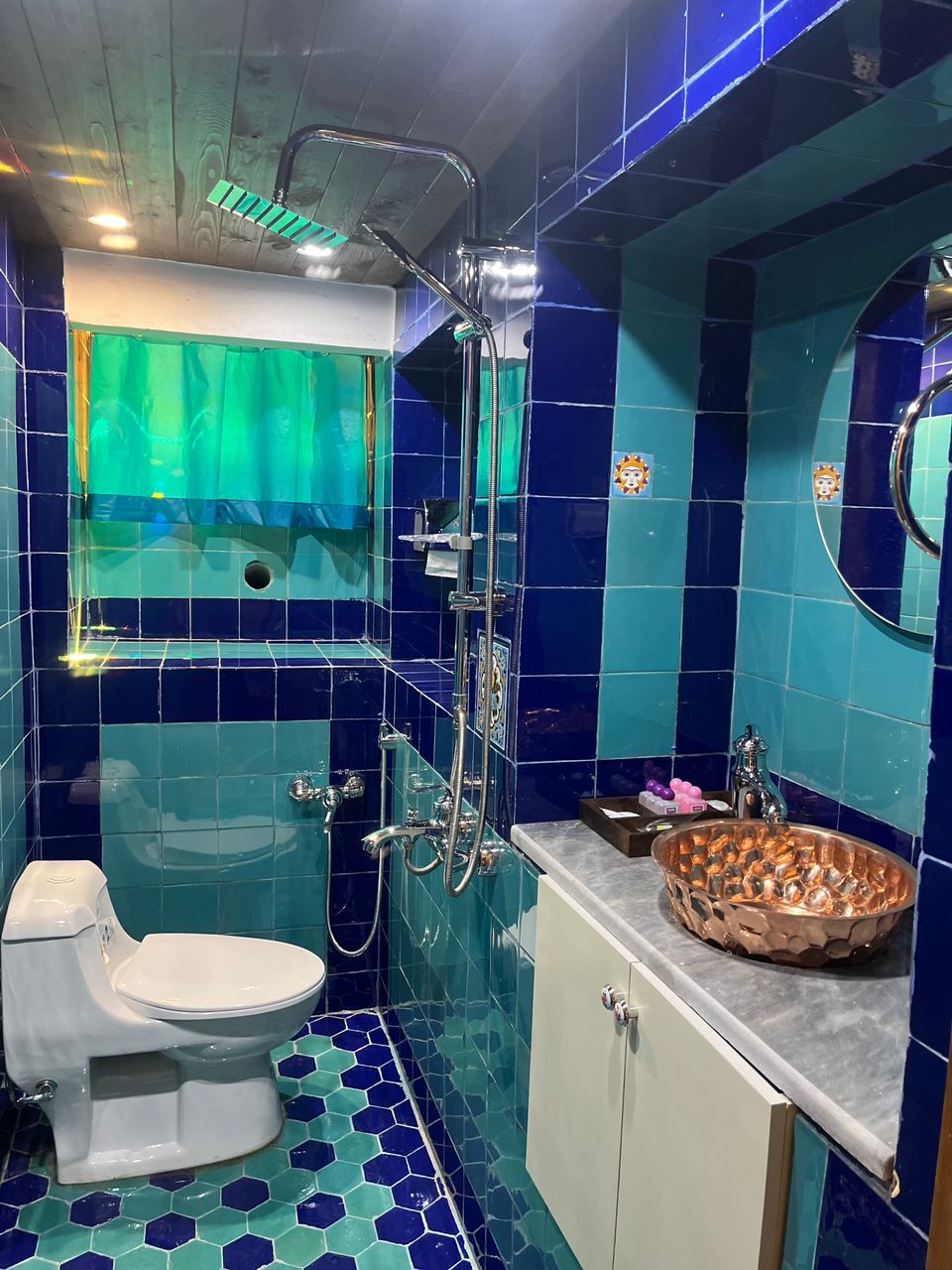 عکس هتل عمارت طاووسیه