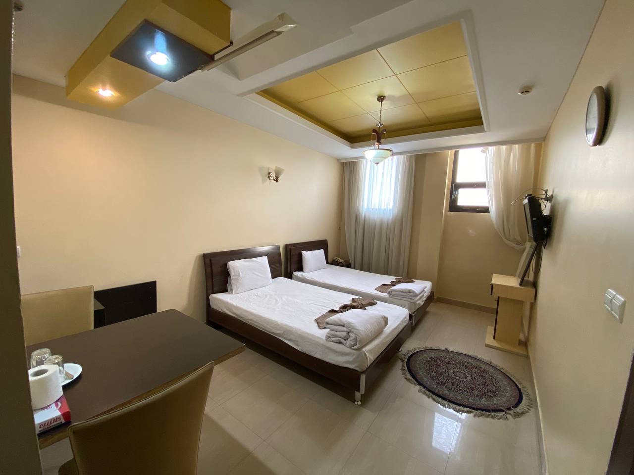 عکس هتل فرهاد