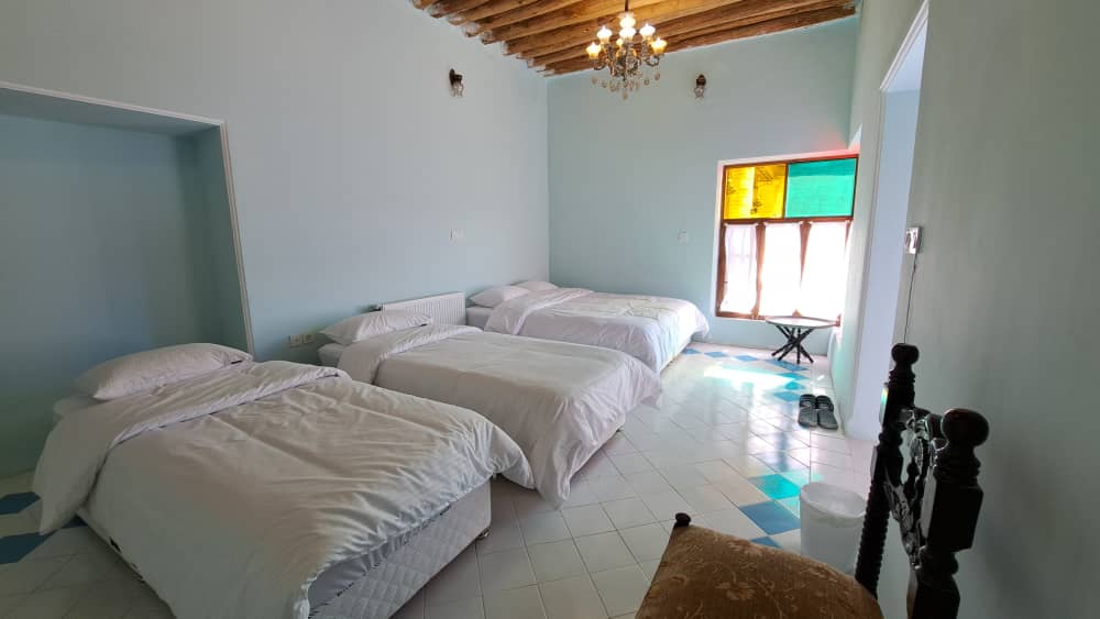 عکس هتل طاوسی