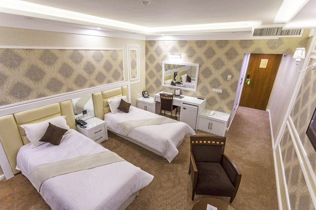 عکس هتل ثامن