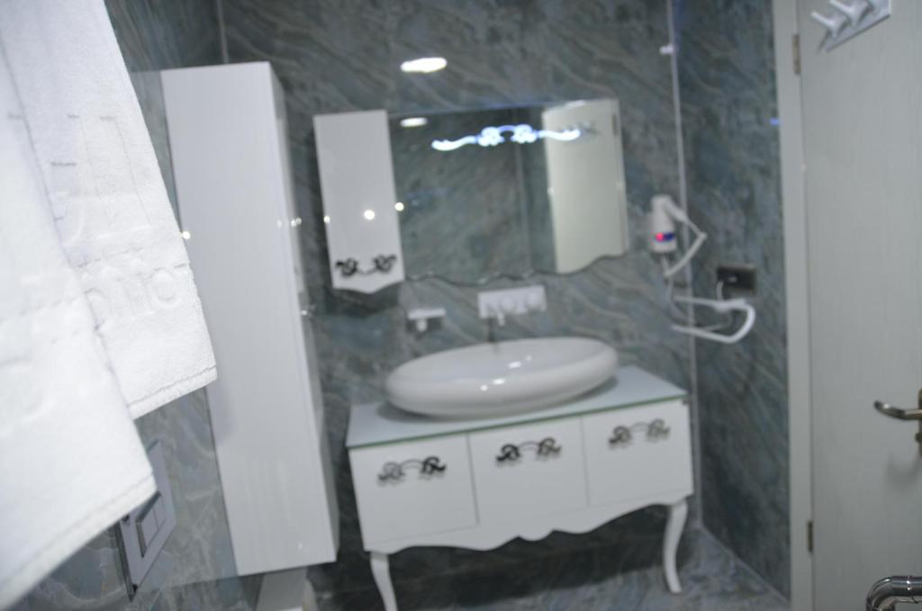 عکس هتل گرند (Grand)