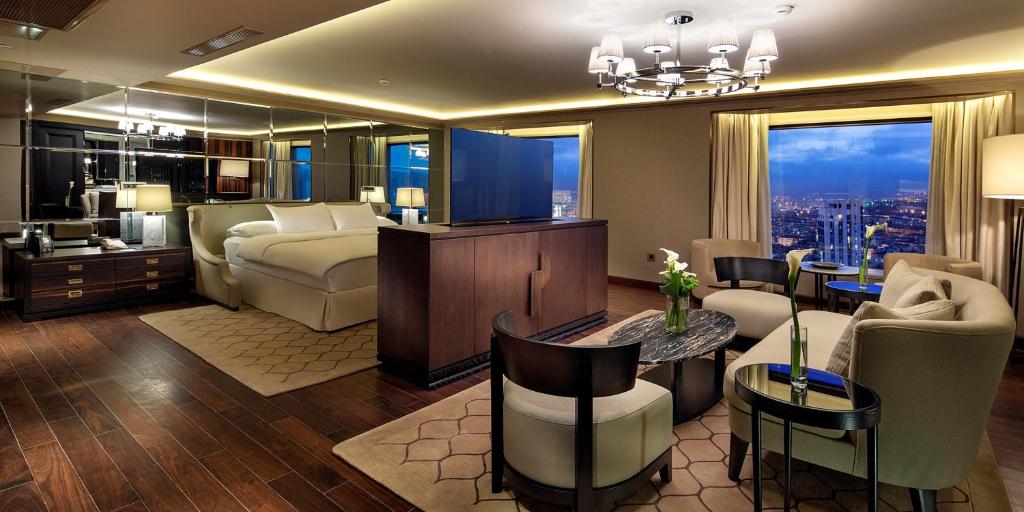 عکس هتل هیلتون (Hilton)