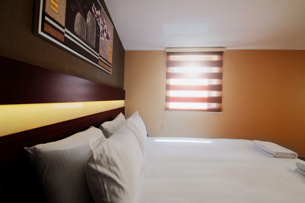 عکس هتل پارک بای کلاور (Park by Clover)