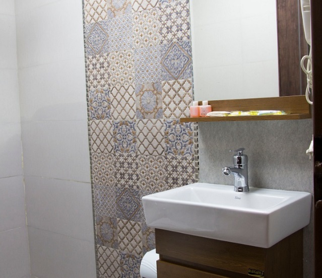 عکس هتل ورنوس