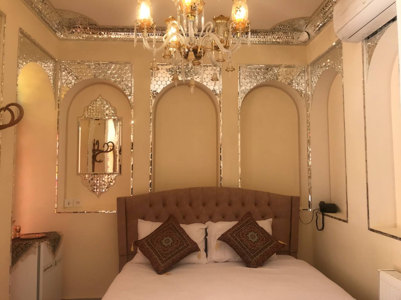 عکس هتل خاتم