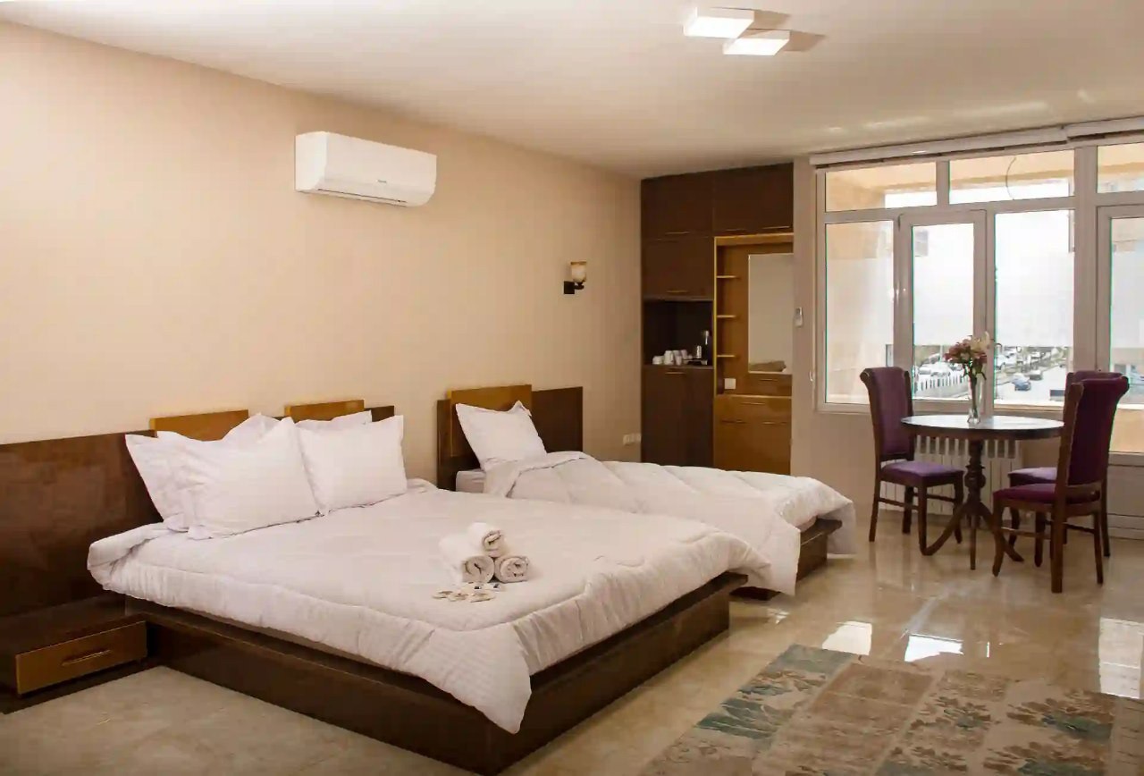 عکس هتل قصر مرمر