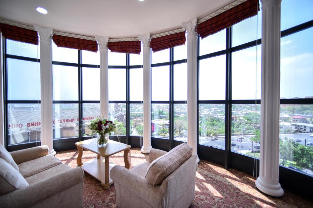 عکس هتل متروپل (Metropol)