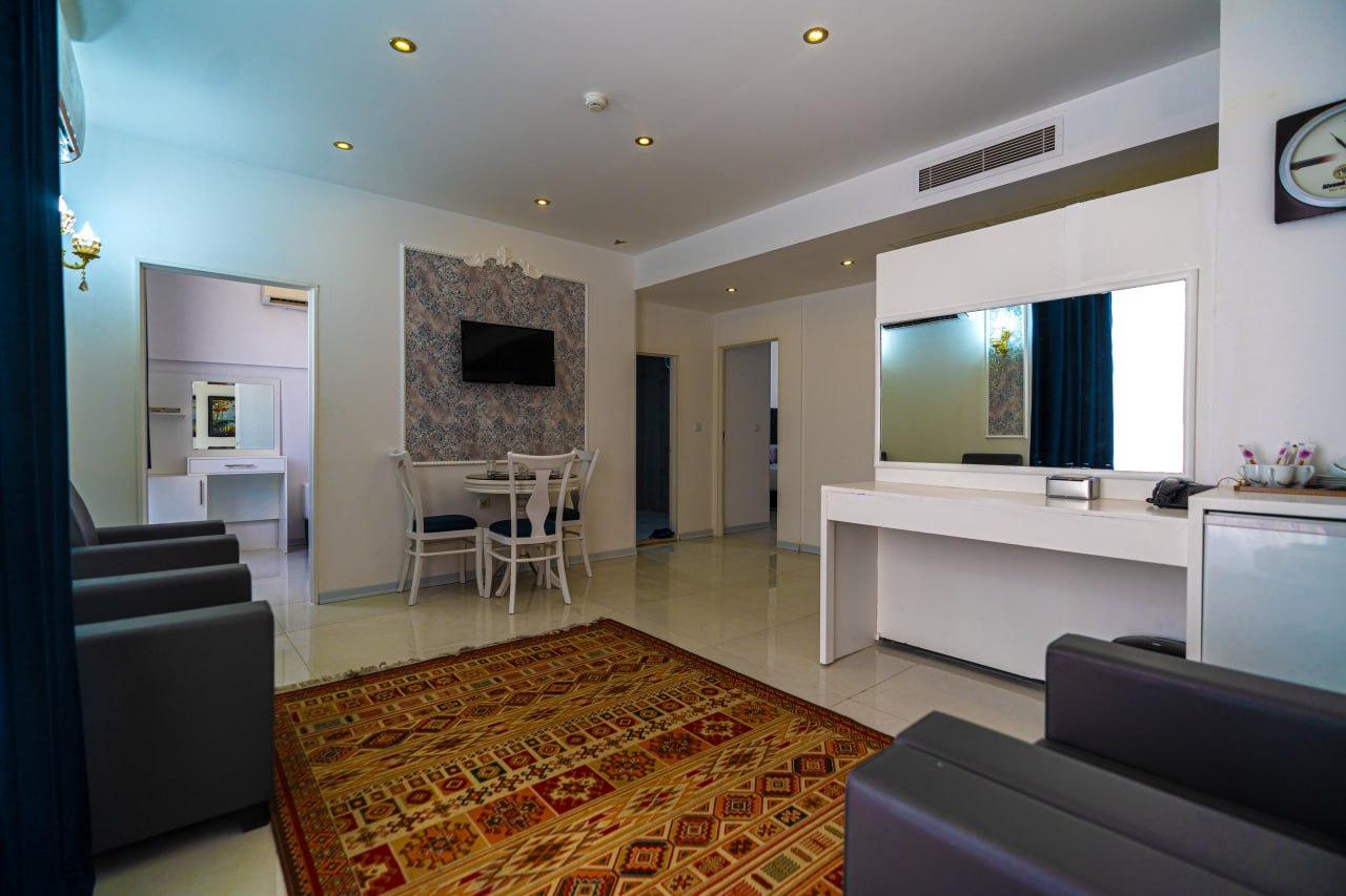 عکس هتل الوند