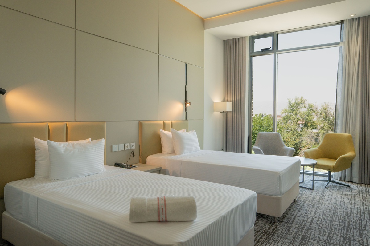 عکس هتل رونیاس