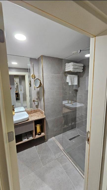 عکس هتل روکیا داون تاون (Roccia Downtown)