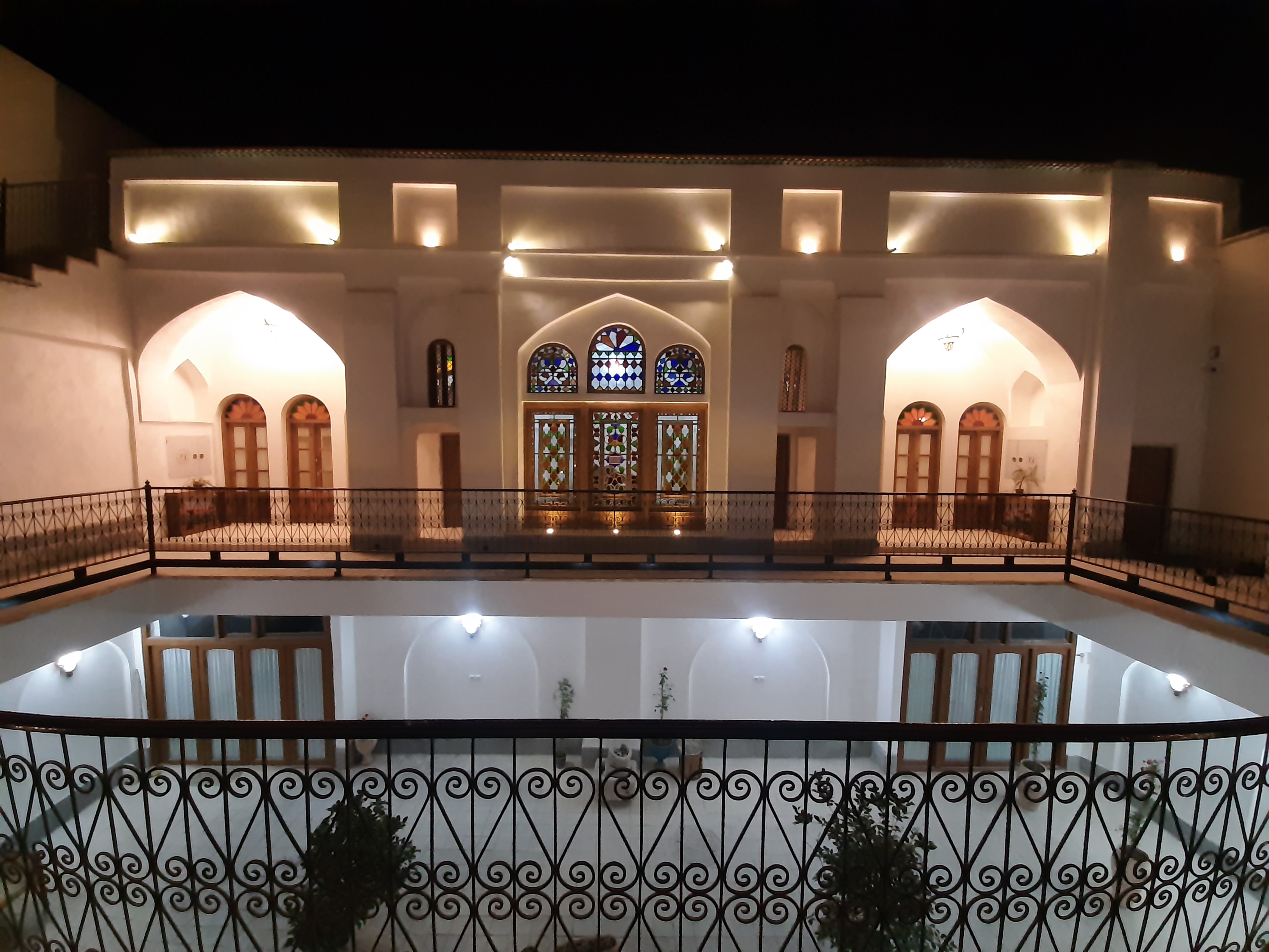 عکس هتل شاهان