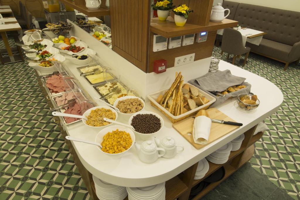 تصویر هتل جومبالی پلازا (Cumbali Plaza)
