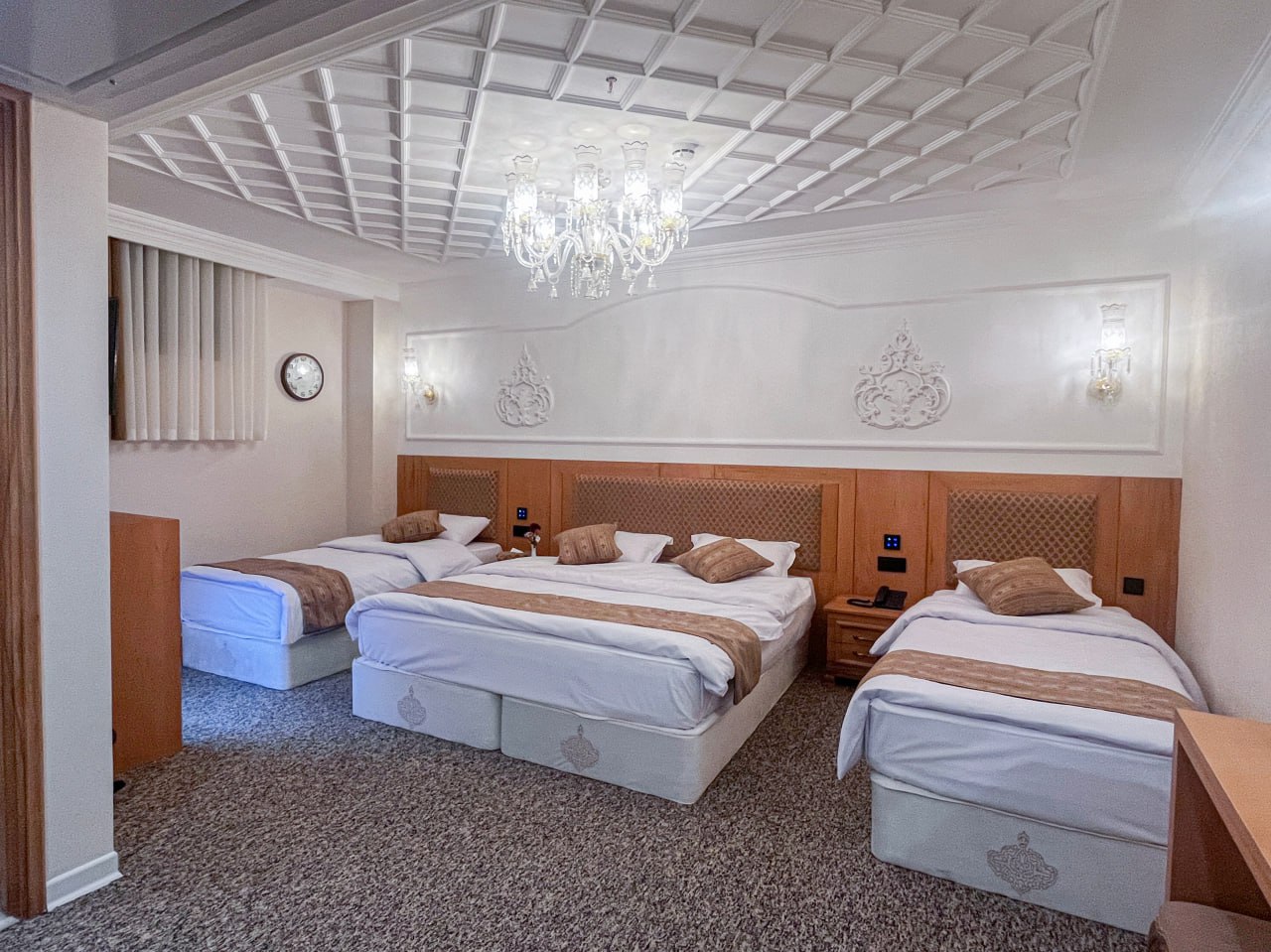 عکس هتل حبیب خان