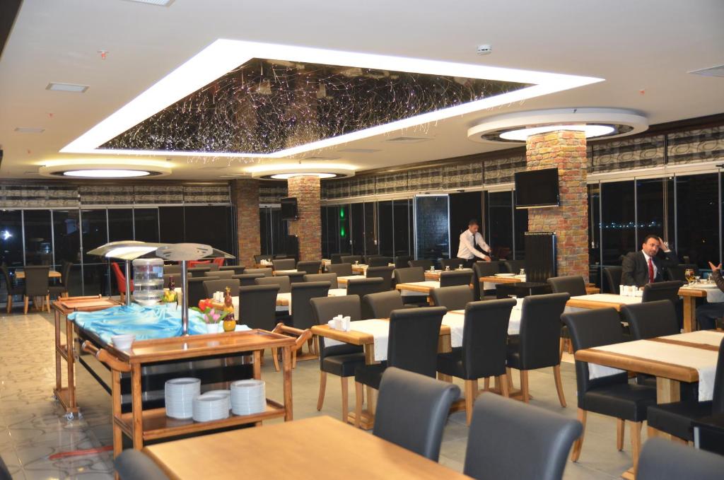 عکس هتل گرند (Grand)