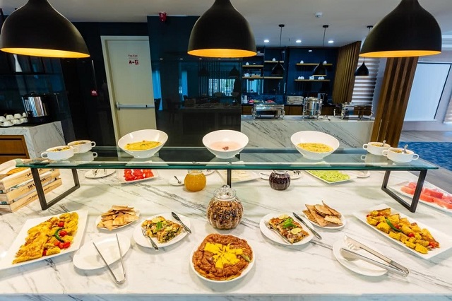 عکس هتل آوینا