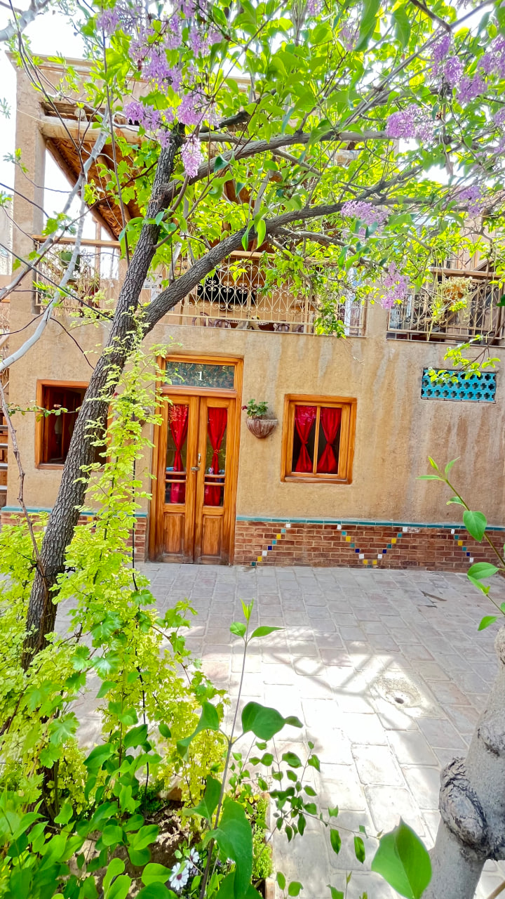 عکس هتل بازار