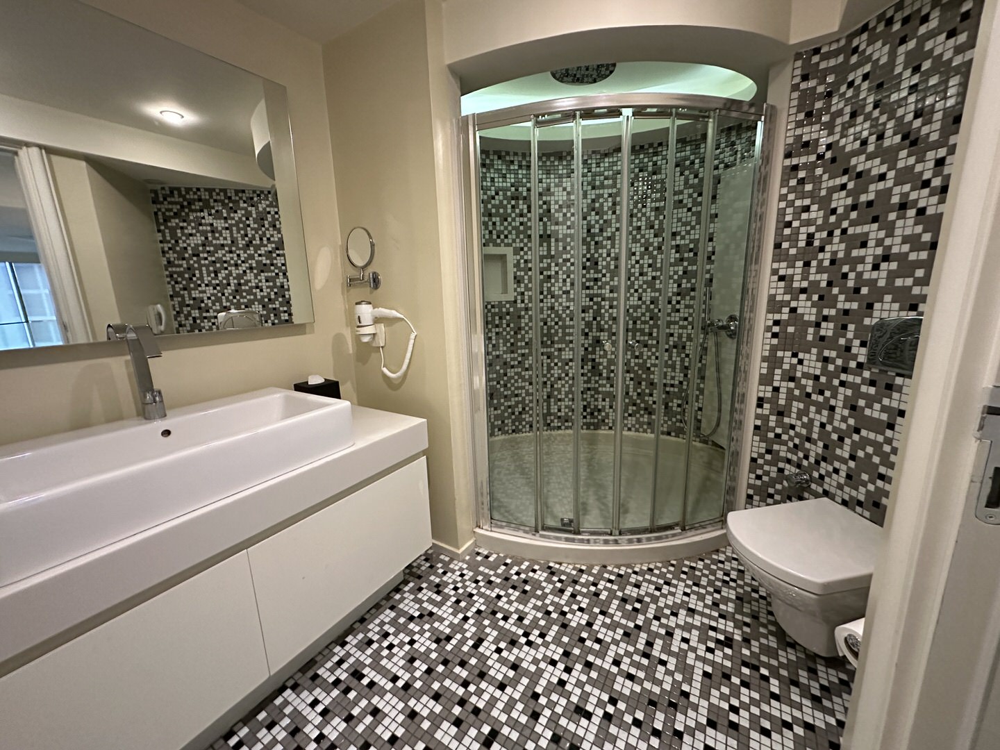 عکس هتل الیسیوم تکسیم (The Elysium Taksim)