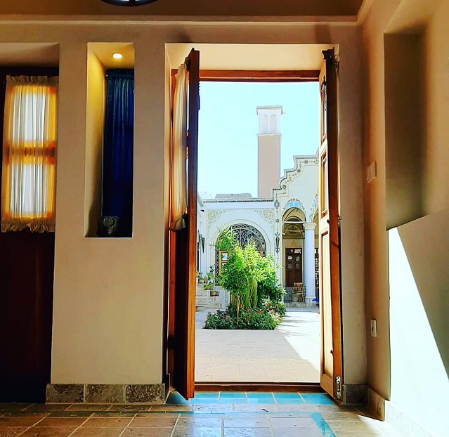 تصویر هتل یاسمین راهب