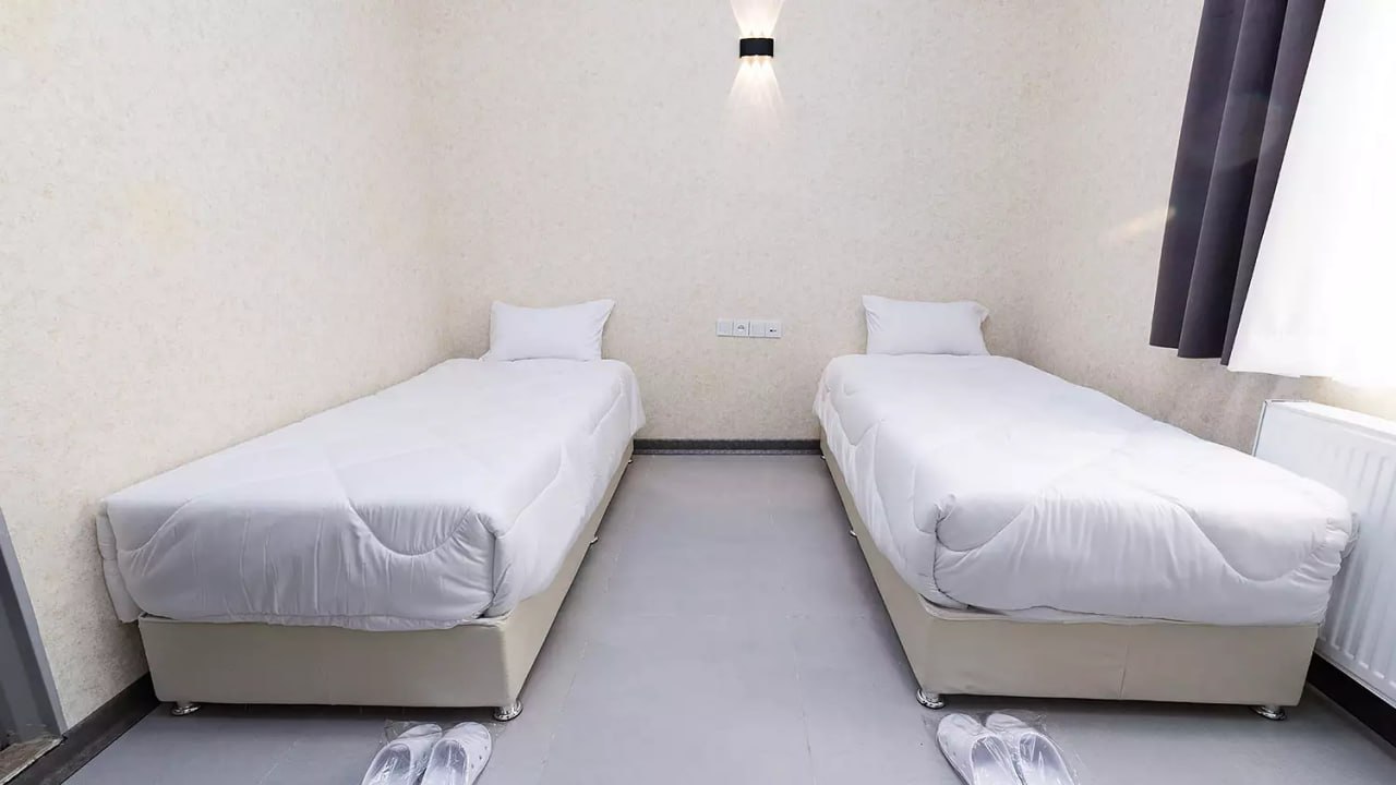 عکس هتل پیروز